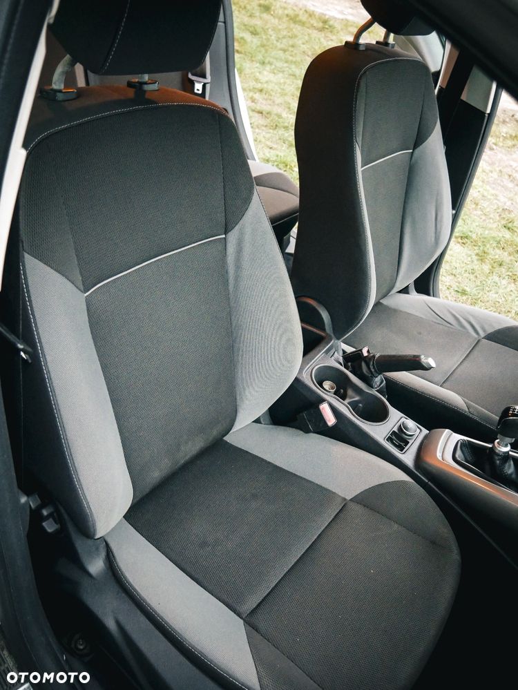 Ford Focus 1.6 TDCi DPF Trend - 12