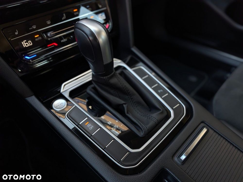 Volkswagen Arteon 2.0 TSI Elegance DSG - 29