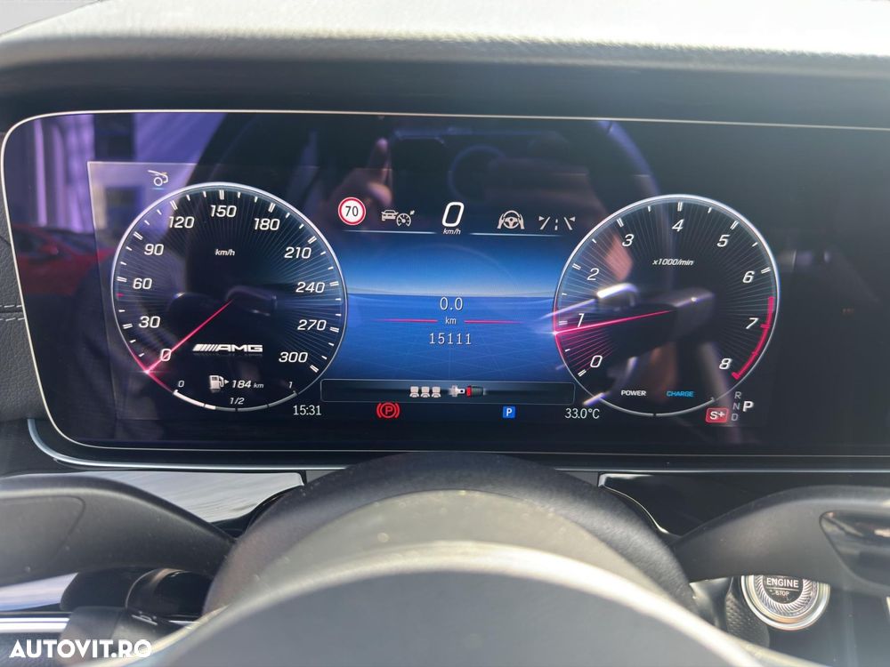 Mercedes-Benz AMG GT 53 4MATIC+ MHEV - 13