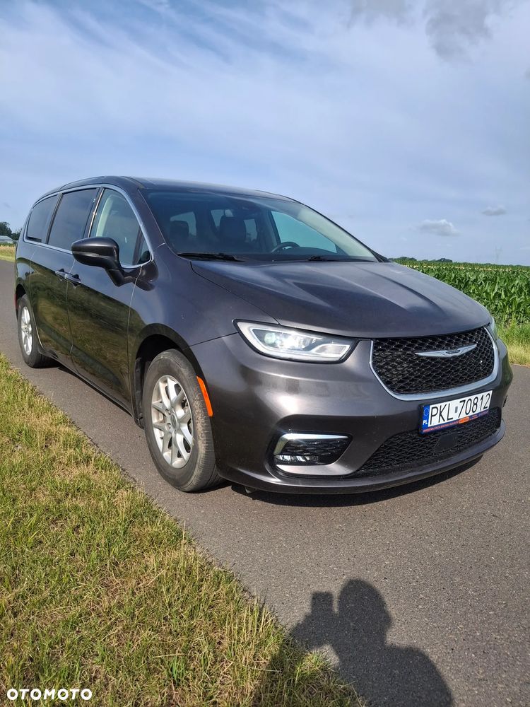 Chrysler Pacifica - 3