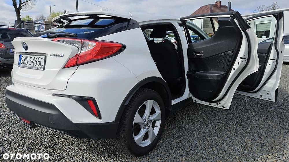 Toyota C-HR - 8