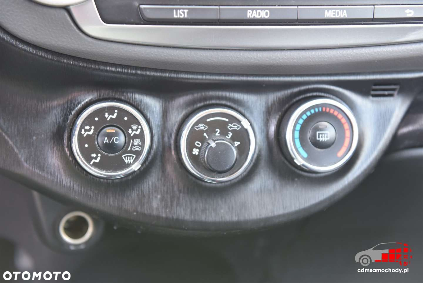 Toyota Yaris - 14