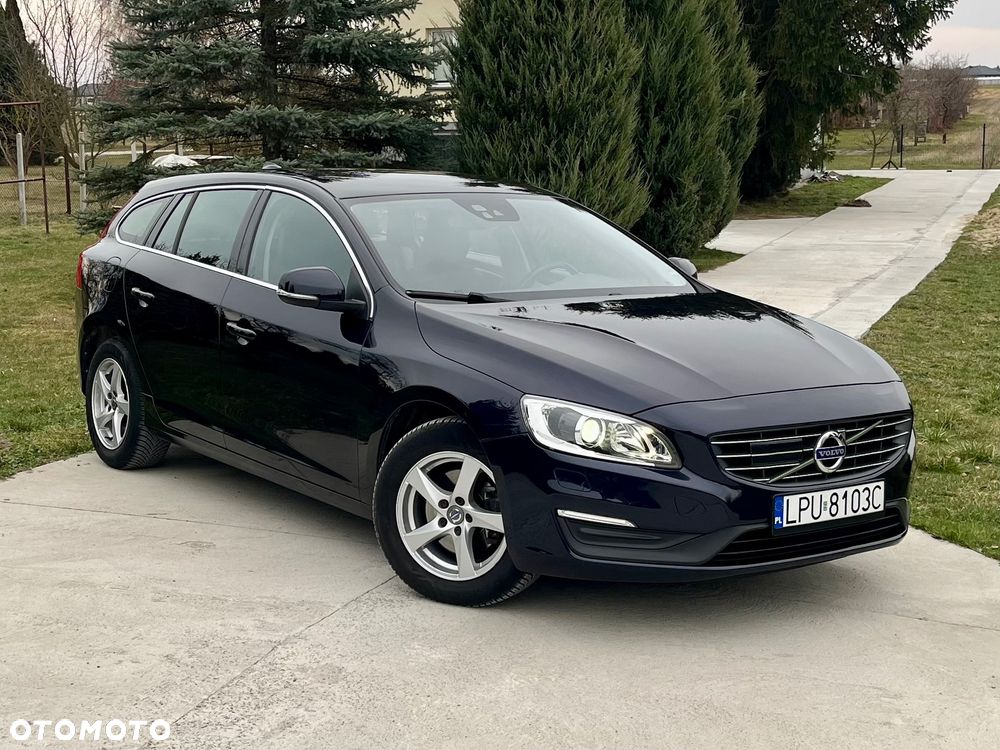Volvo V60 D2 Drive-E Momentum - 2