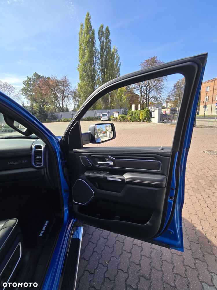 Dodge RAM 5.7 4x4 - 18