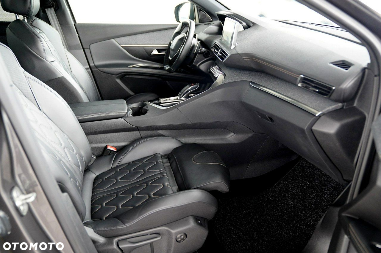 Peugeot 5008 1.6 PureTech GT Line S&S EAT8 - 25