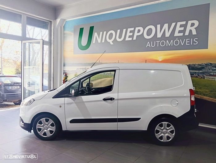 Ford Transit Courier - 8
