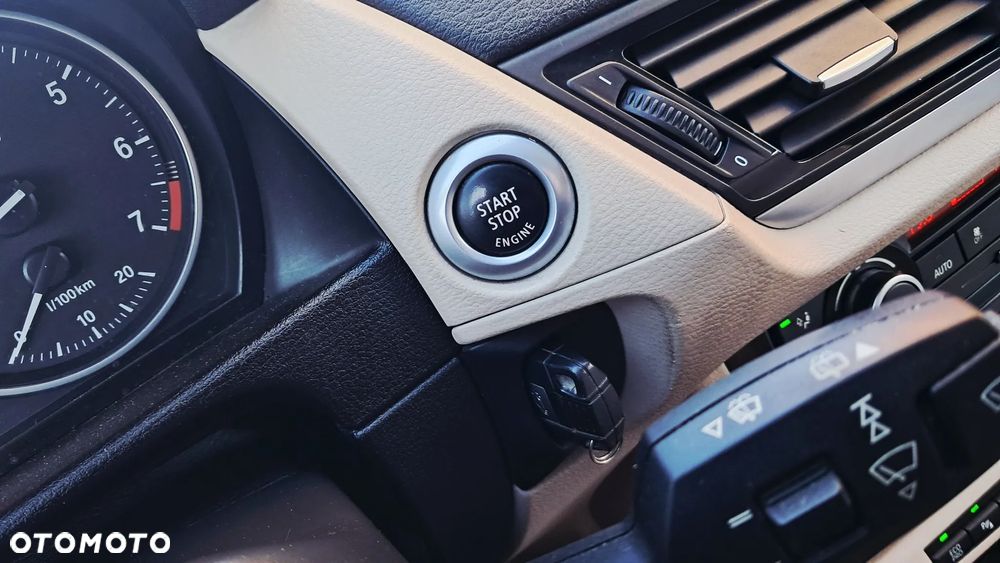 BMW X1 sDrive20i xLine - 15