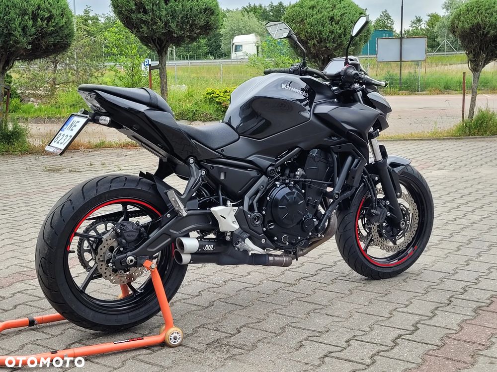 Kawasaki Z 650 - 24