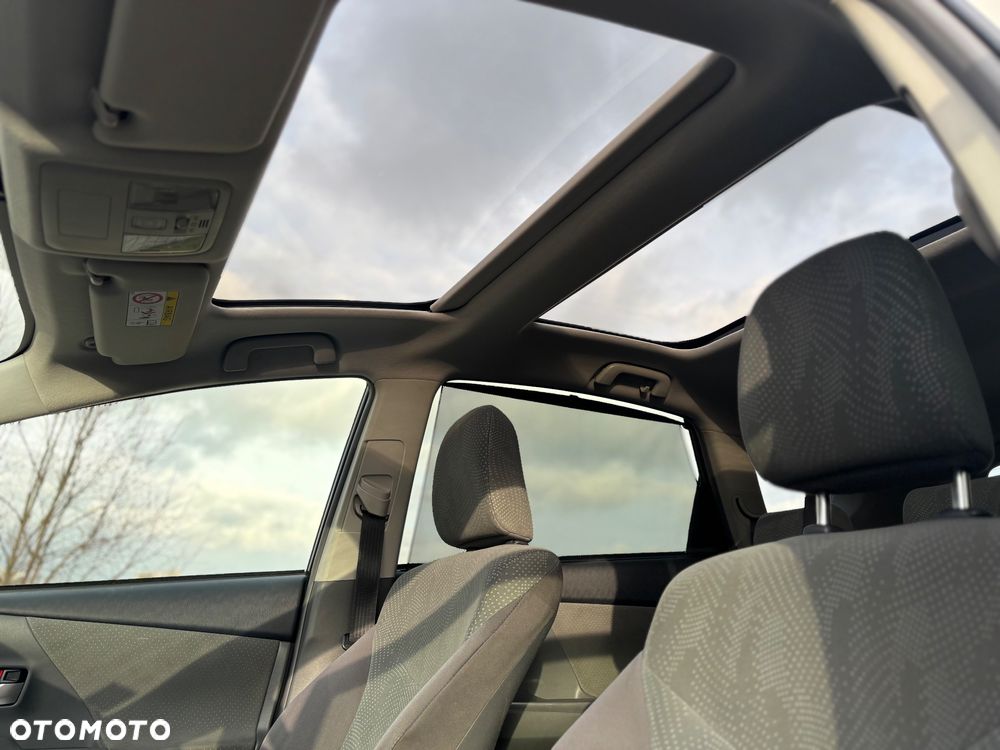 Toyota Prius 1.8 HSD Premium - 28