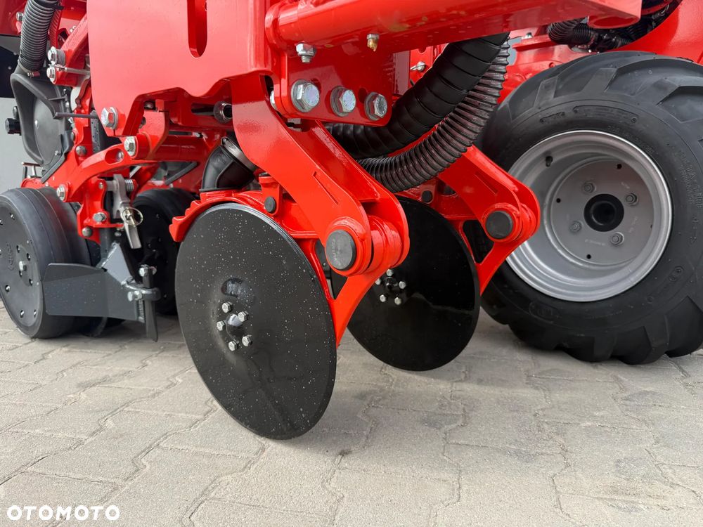Kuhn Elektryczny siewnik punktowy MAXIMA 3 TS E KUHN - 9