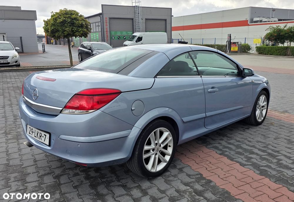 Opel Astra - 4