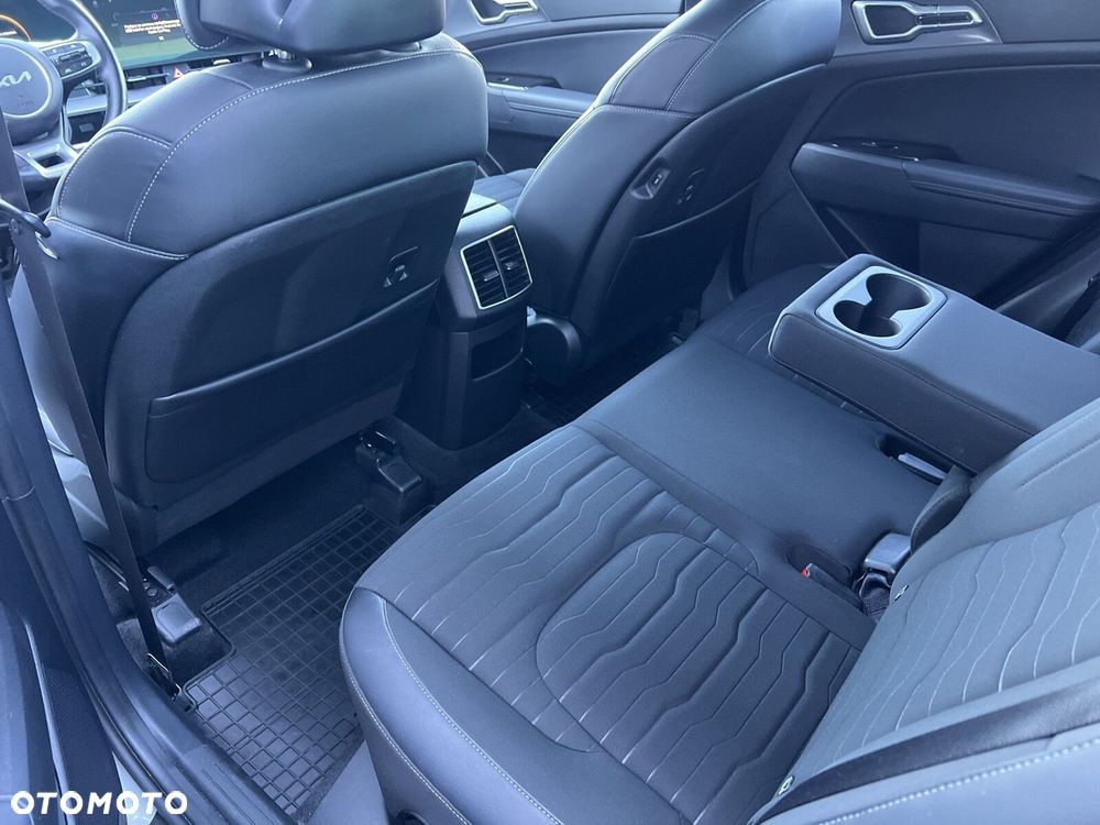 Kia Sportage 1.6 T-GDI MHEV Business Line 2WD DCT - 29
