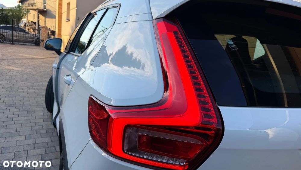 Volvo XC 40 T3 Geartronic Momentum Core - 12