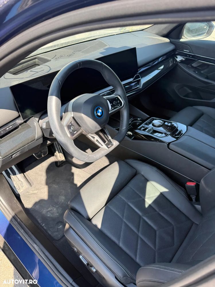 BMW i5 - 19