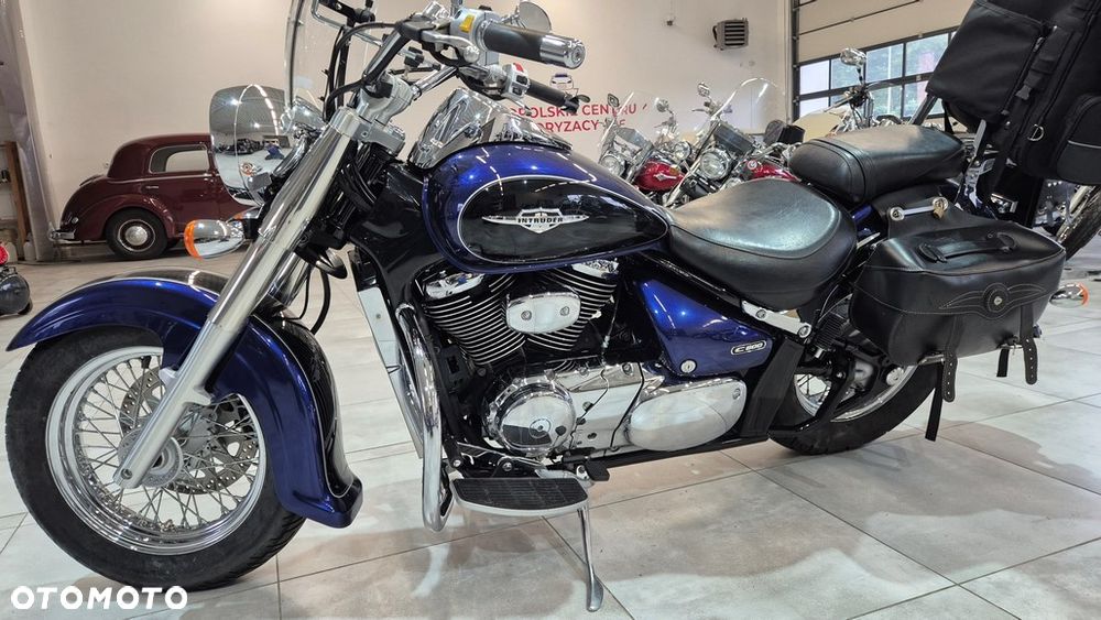 Suzuki Intruder - 10