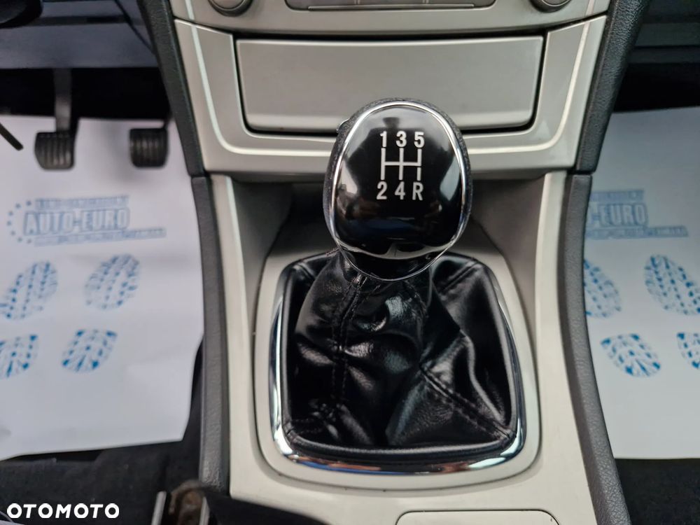 Ford Mondeo 1.8 TDCi Titanium - 30