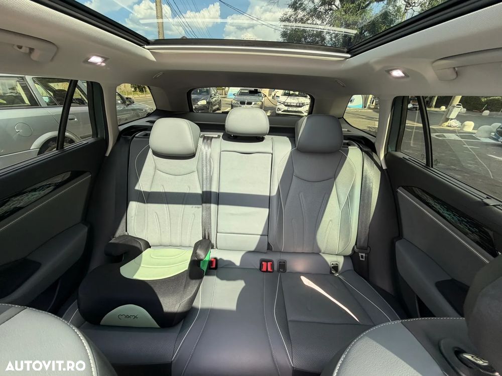 Volkswagen Passat 2.0 TDI DSG Elegance - 7