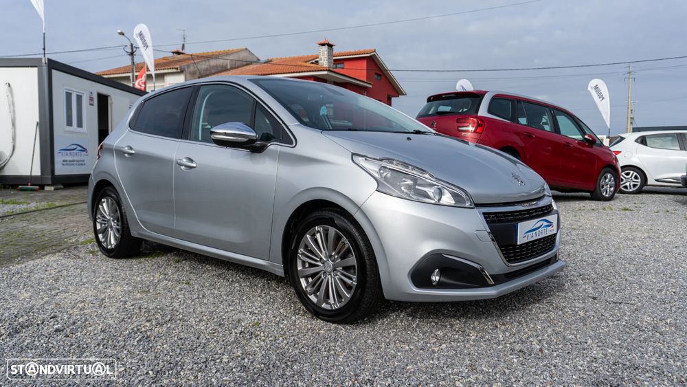 Peugeot 208 PureTech 82 Start & Stop Allure - 1