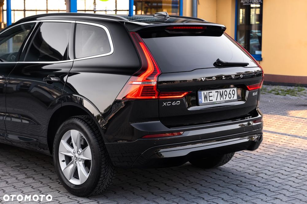Volvo XC 60 B4 D AWD Core - 10