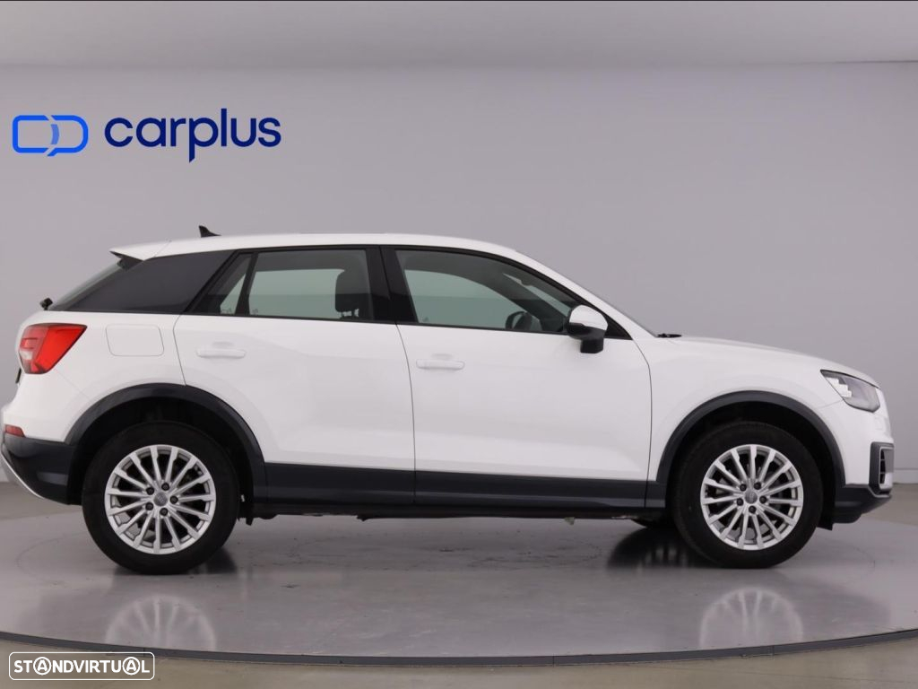 Audi Q2 1.0 TFSI Design - 8