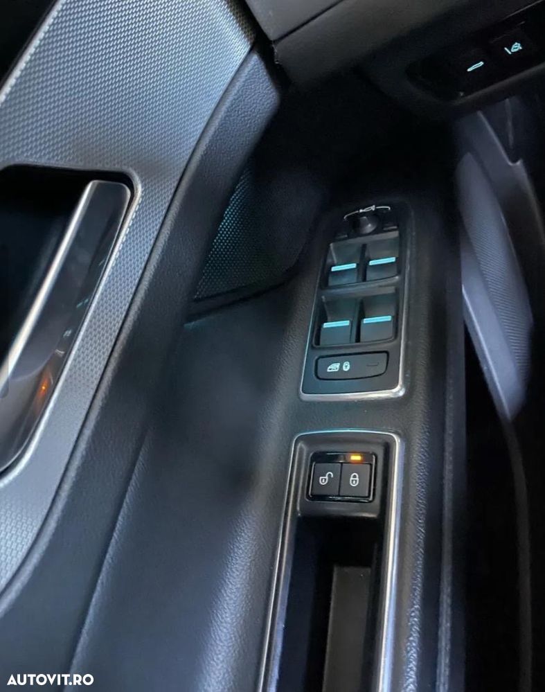 Jaguar XF 20d AWD Portfolio - 14