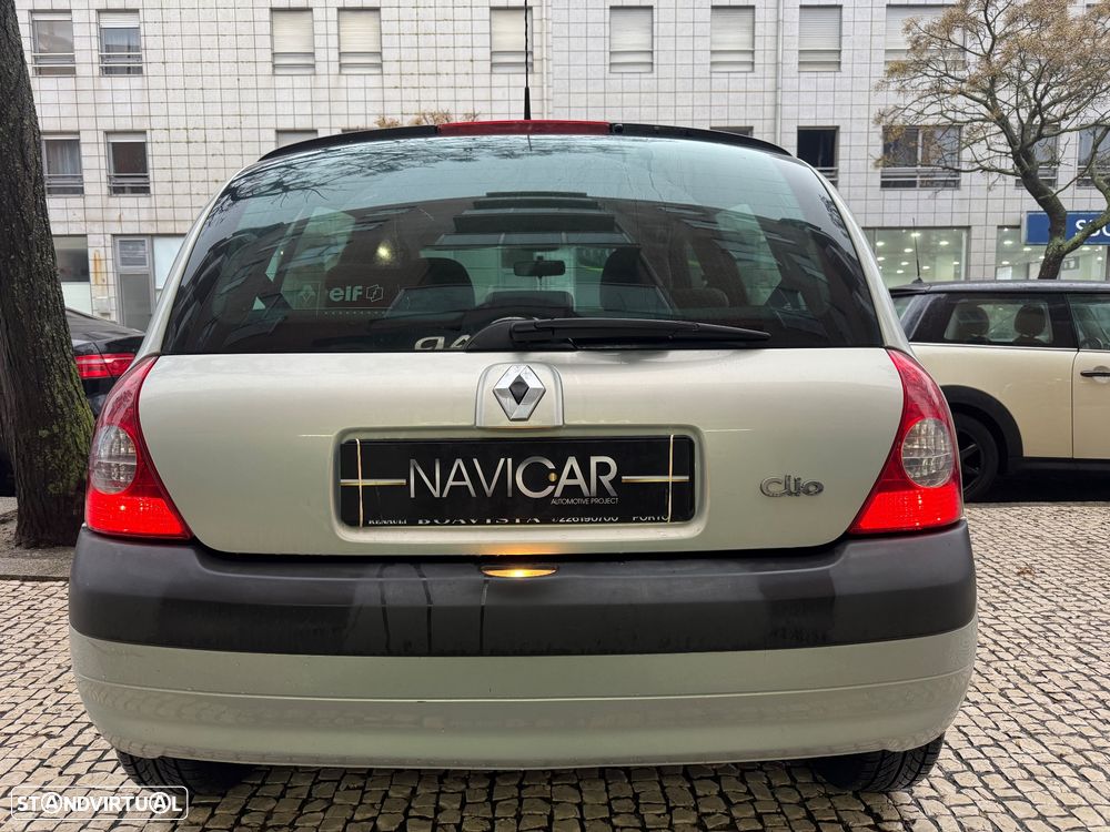 Renault Clio 1.2 16V Confort - 5