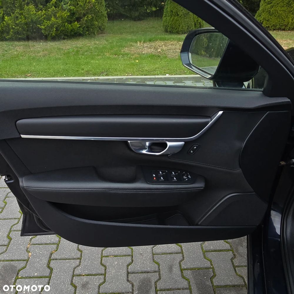 Volvo V90 D3 Momentum - 23