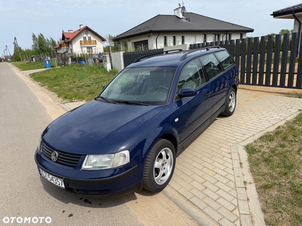 Volkswagen Passat 1.8 Comfortline - 14