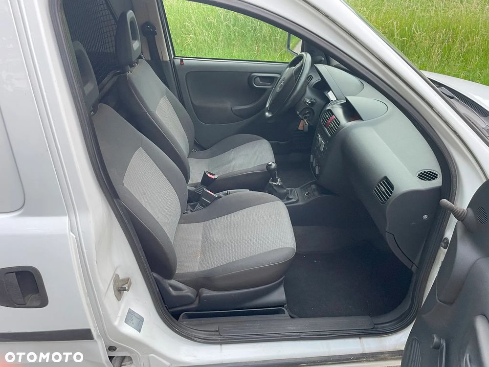 Opel Combo Tour Enjoy - 11