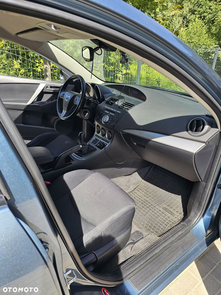 Mazda 3 - 4