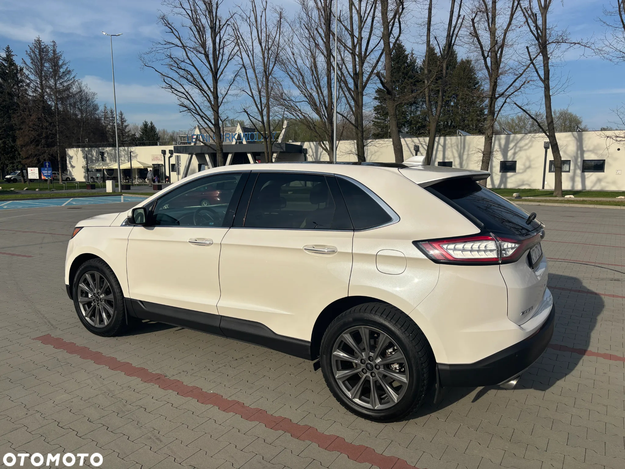 Ford Edge - 2