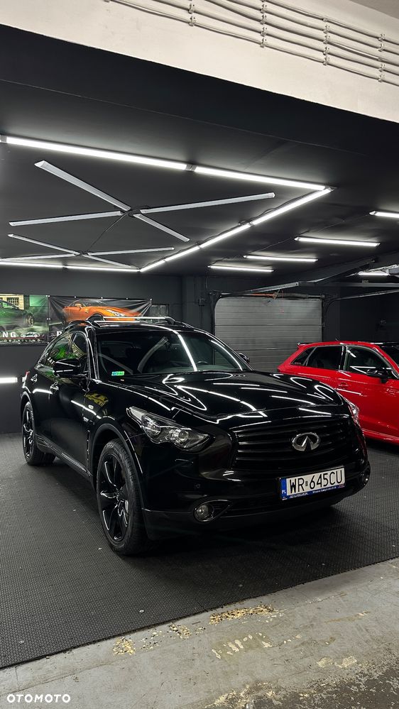 Infiniti Q70 - 3