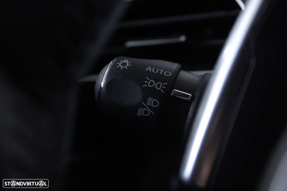 Peugeot 5008 1.5 BlueHDi Allure Pack EAT8 - 24