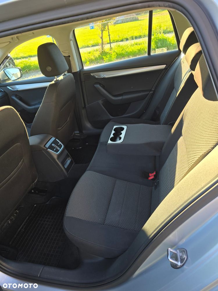 Skoda Octavia 1.6 TDI Ambition - 13