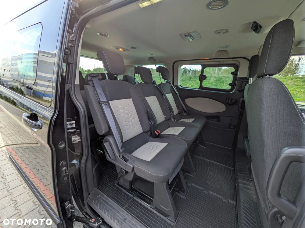 Ford Tourneo Custom Tourneo 300 L1 Titanium - 11
