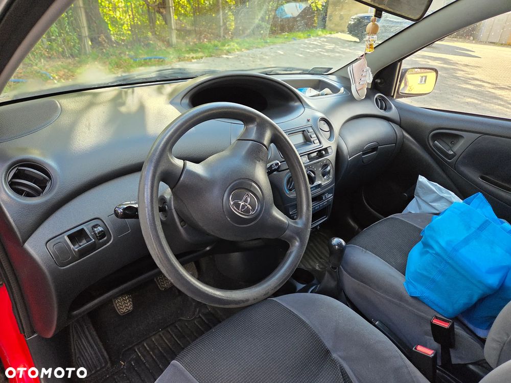 Toyota Yaris 2003