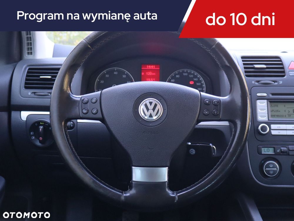 Volkswagen Golf - 17