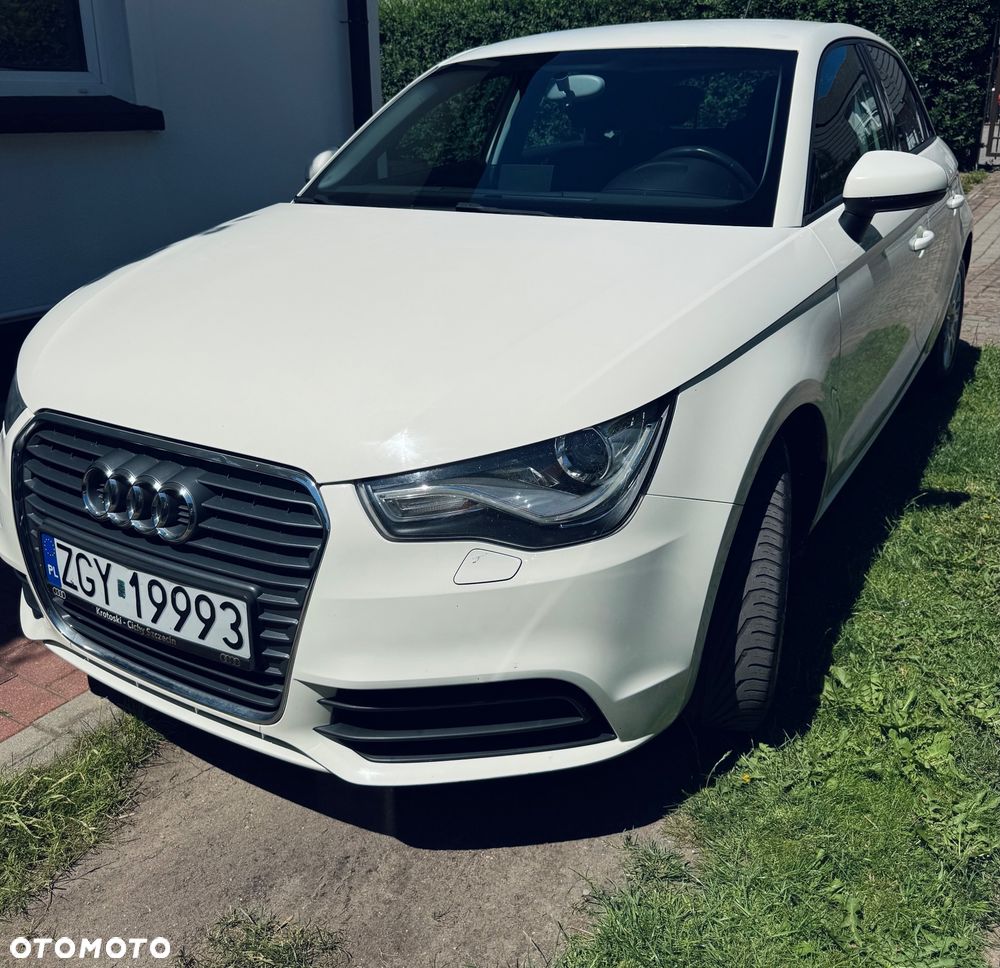 Audi A1 Sportback 1.2 TFSI Attraction - 1