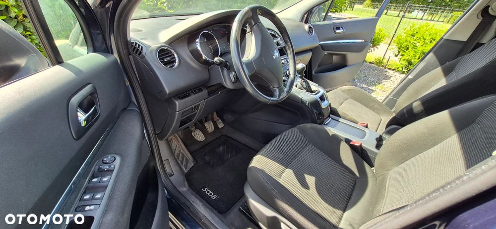 Peugeot 5008 1.6 HDi Premium - 15
