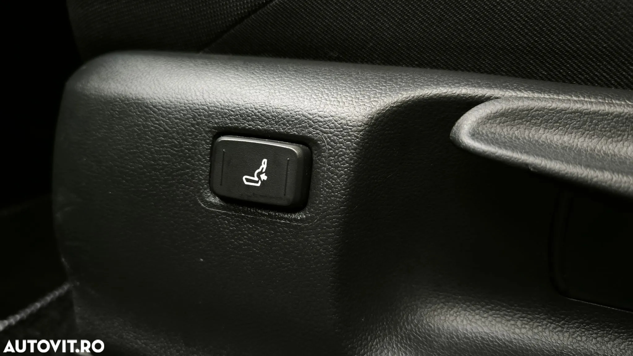 Toyota C-HR 1.8 Hybrid Business Edition - 19