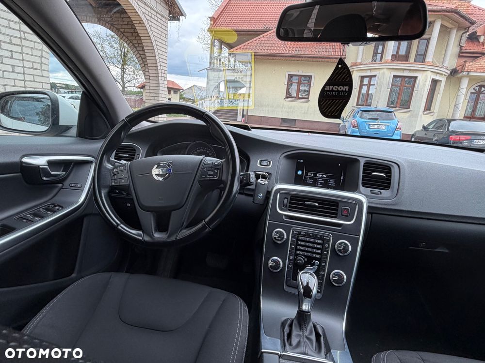 Volvo V60 - 10