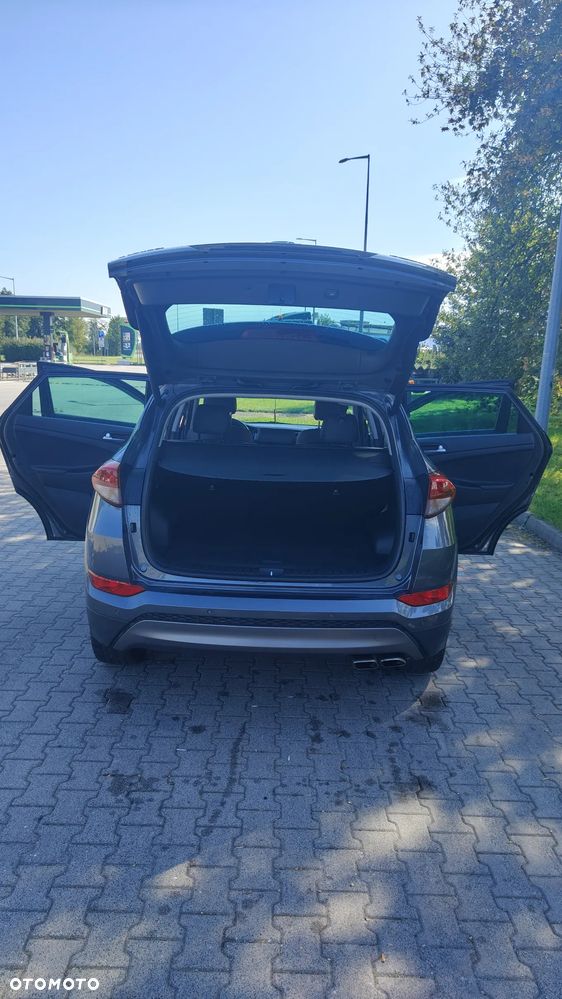 Hyundai Tucson 2.0 CRDI Premium 4WD - 28