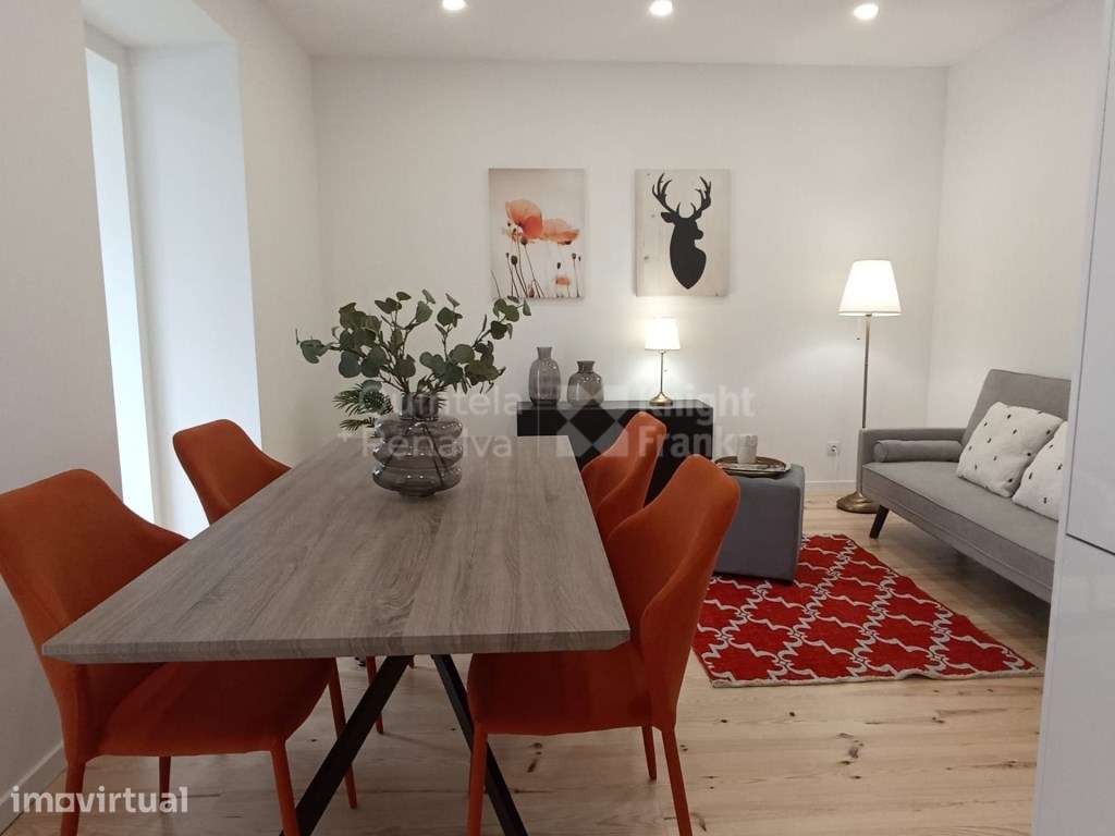Apartamento T3 totalmente renovado em Benfica, Lisboa - Grande imagem: 3/32