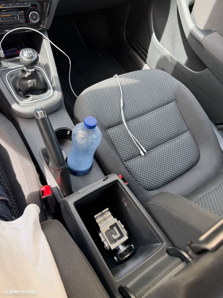 VW Jetta 1.2 TSi Comfortline - 13