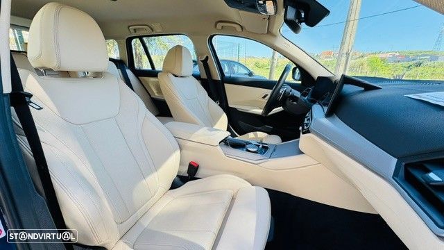 BMW 330 e Aut. Luxury Line - 17