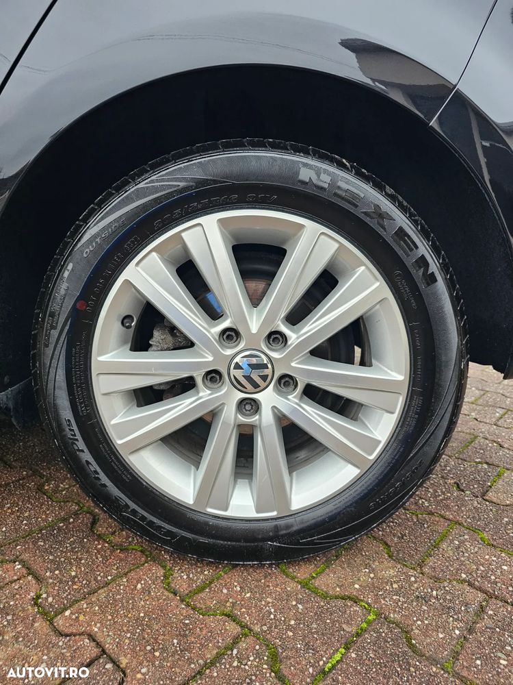 Volkswagen Golf 2.0 TDI DPF Style - 13