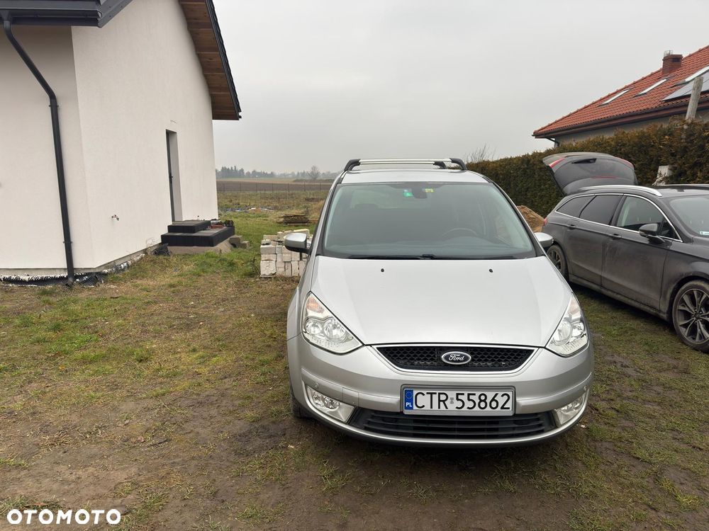 Ford Galaxy 2.0 Ghia - 1