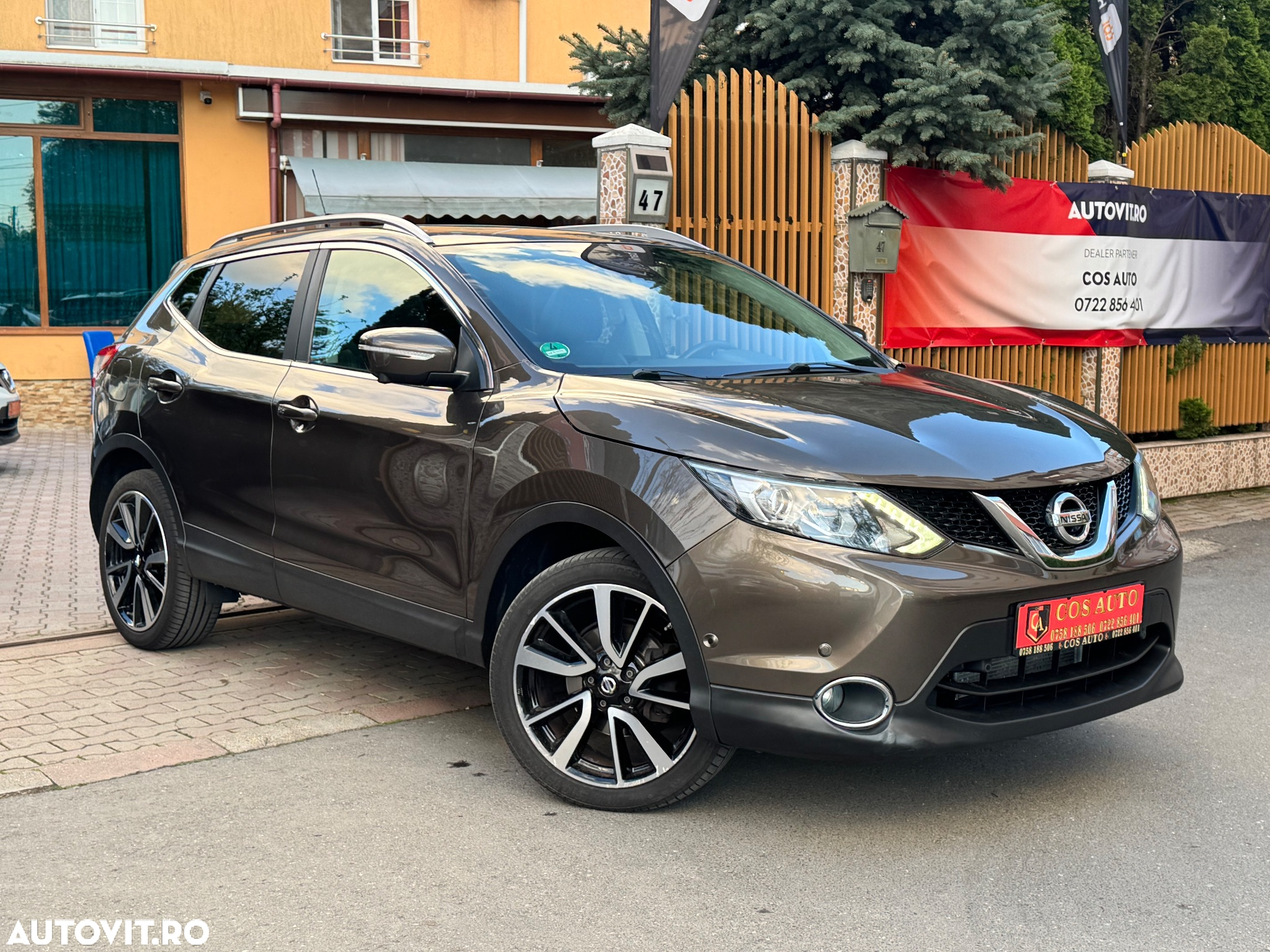 Nissan Qashqai 1.2 DIG-T TEKNA - 2