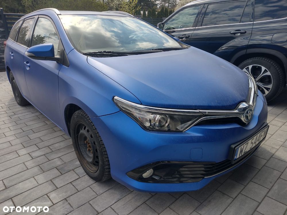 Toyota Auris - 1