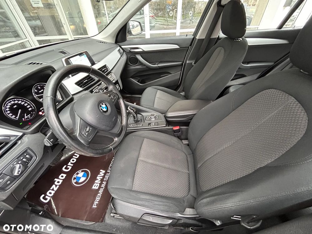 BMW X1 sDrive18d - 14